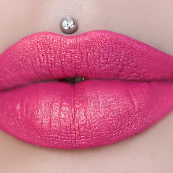 Jeffree Star Other - Jeffree Star Velour Liquid Lipstick Diva Sold Out